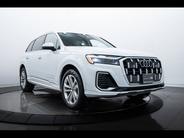 2025 Audi Q7 Premium Plus