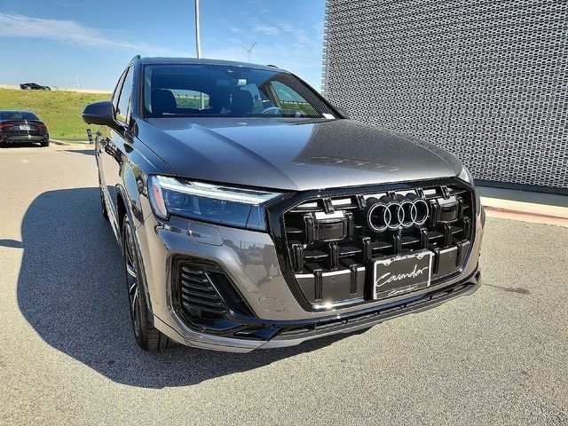 2025 Audi Q7 Premium Plus