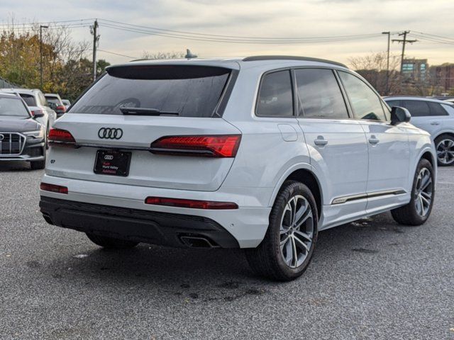 2025 Audi Q7 Premium Plus