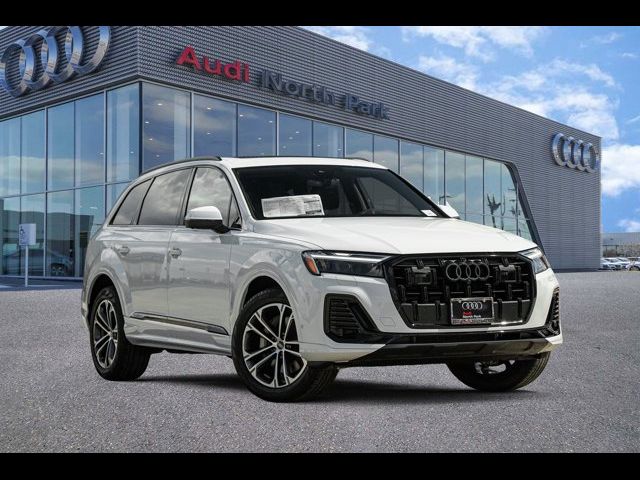 2025 Audi Q7 Premium Plus