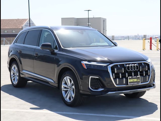 2025 Audi Q7 Premium Plus