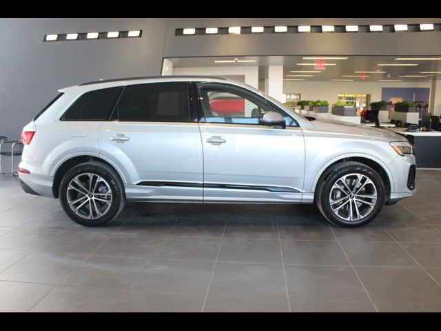 2025 Audi Q7 Premium Plus