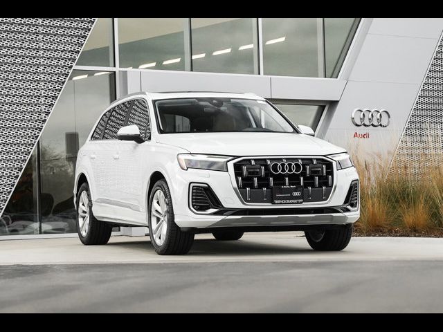 2025 Audi Q7 Premium Plus