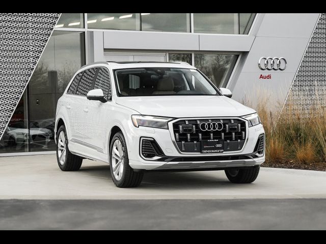 2025 Audi Q7 Premium Plus