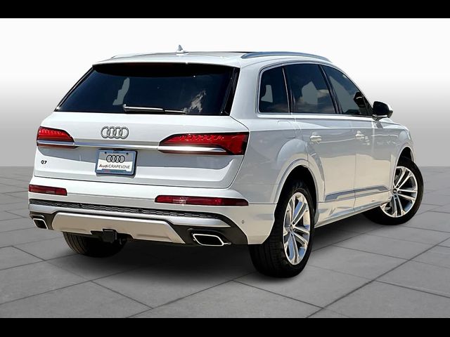 2025 Audi Q7 Premium Plus