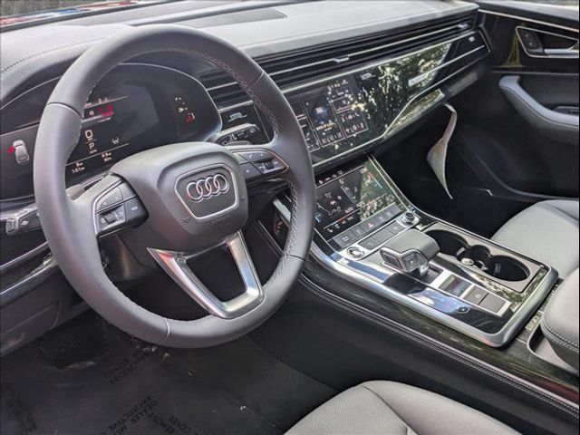 2025 Audi Q7 Premium Plus