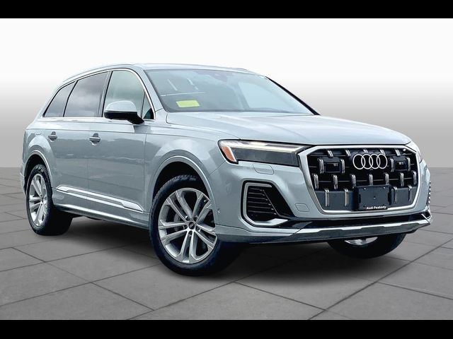 2025 Audi Q7 Premium Plus