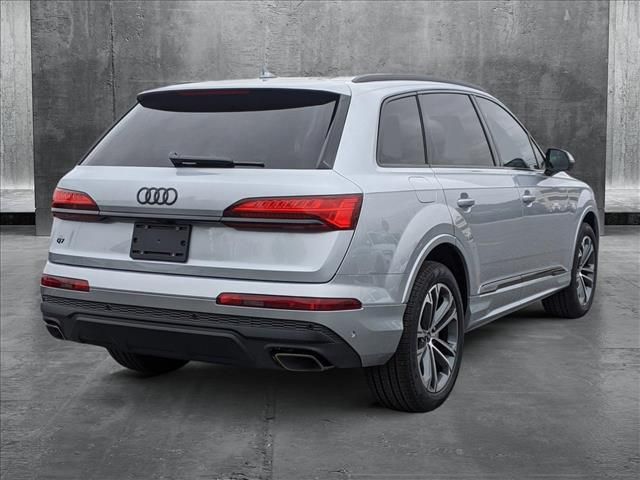 2025 Audi Q7 Premium Plus