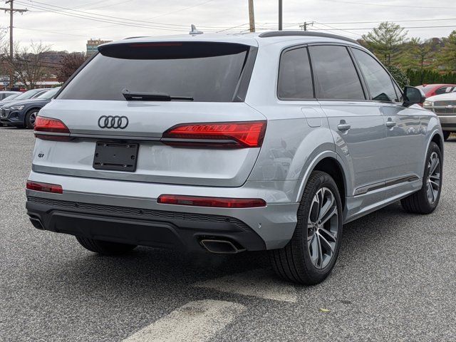 2025 Audi Q7 Premium Plus