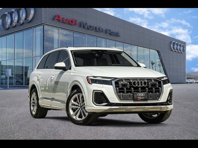 2025 Audi Q7 Premium Plus