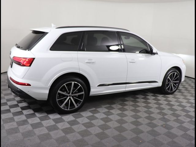 2025 Audi Q7 Premium Plus