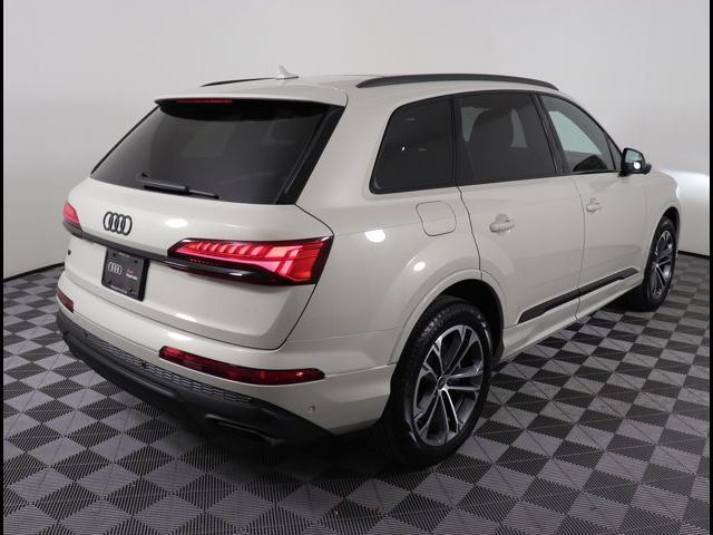 2025 Audi Q7 Premium Plus