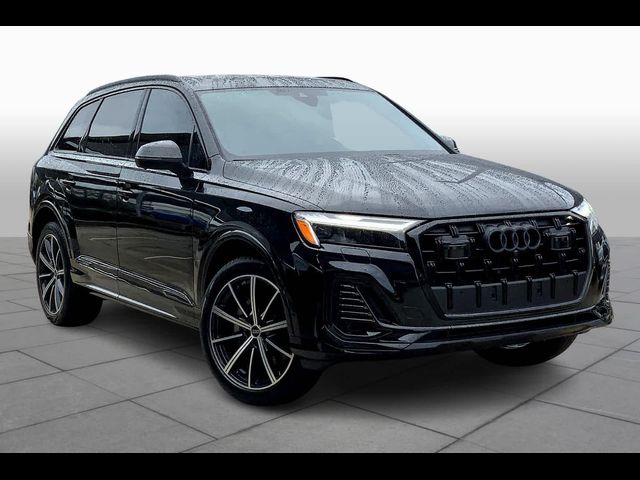 2025 Audi Q7 Premium Plus