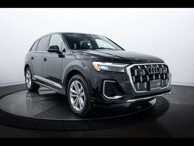 2025 Audi Q7 Premium Plus