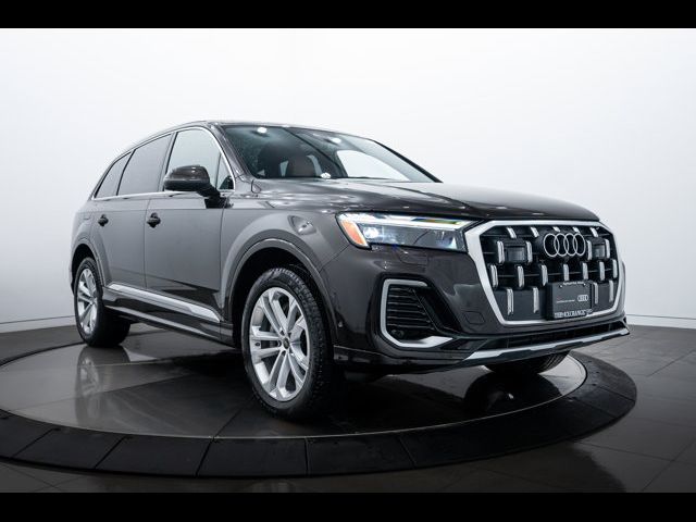 2025 Audi Q7 Premium Plus