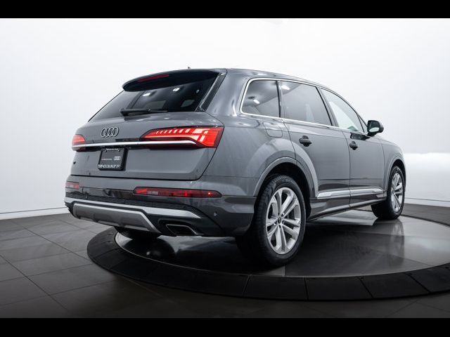 2025 Audi Q7 Premium Plus