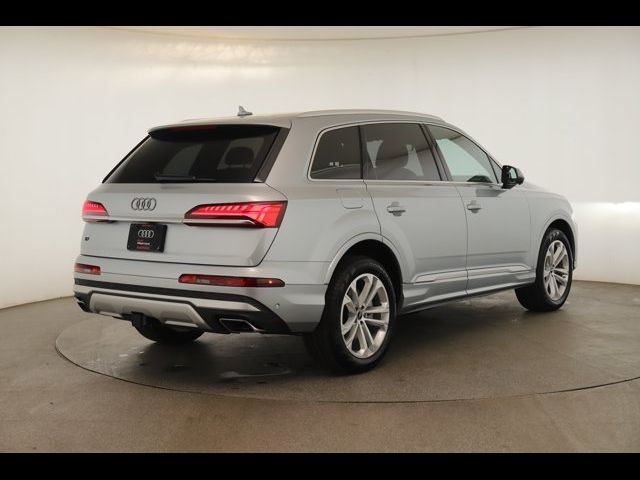 2025 Audi Q7 Premium Plus