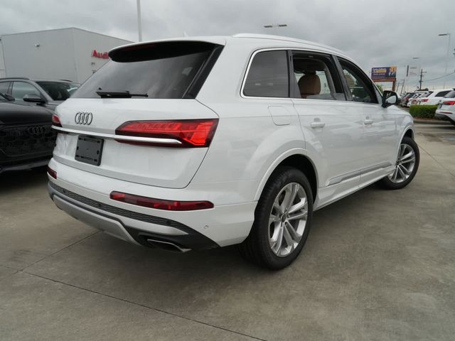 2025 Audi Q7 Premium Plus