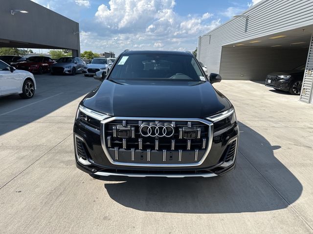 2025 Audi Q7 Premium Plus