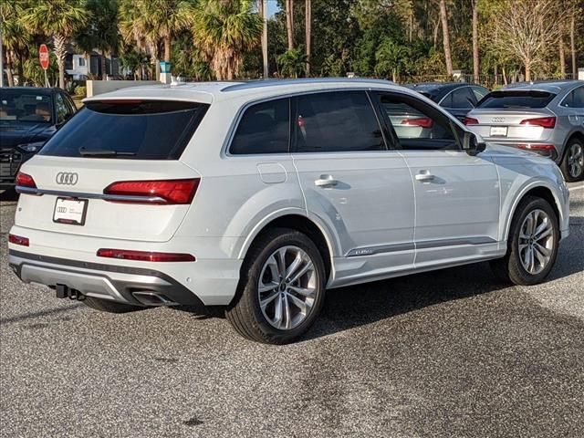 2025 Audi Q7 Premium Plus