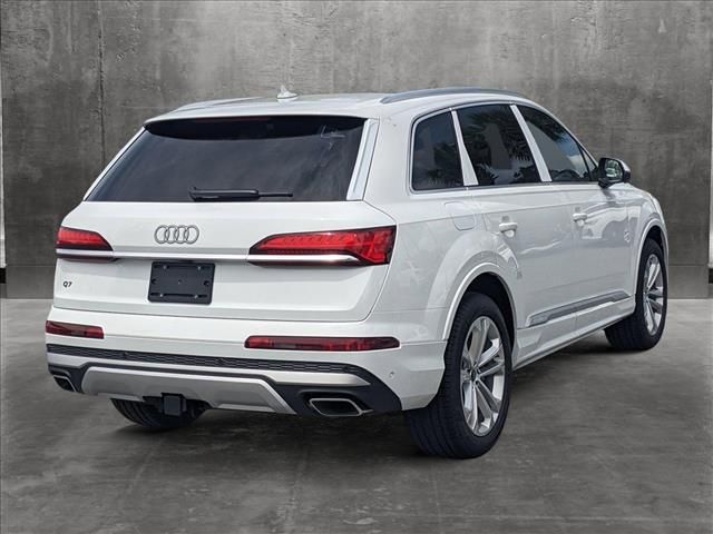 2025 Audi Q7 Premium Plus