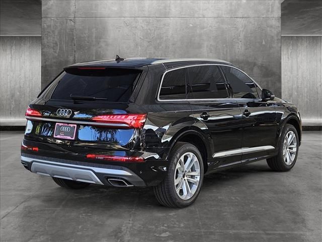 2025 Audi Q7 Premium Plus