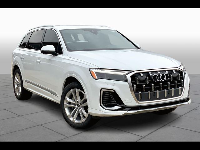 2025 Audi Q7 Premium Plus