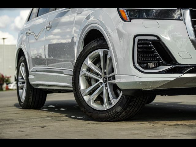 2025 Audi Q7 Premium Plus