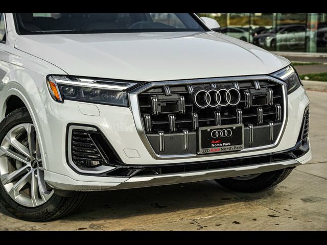 2025 Audi Q7 Premium Plus