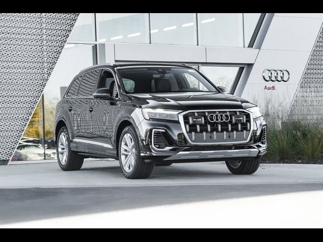 2025 Audi Q7 Premium Plus