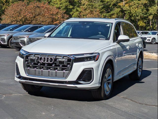 2025 Audi Q7 Premium Plus