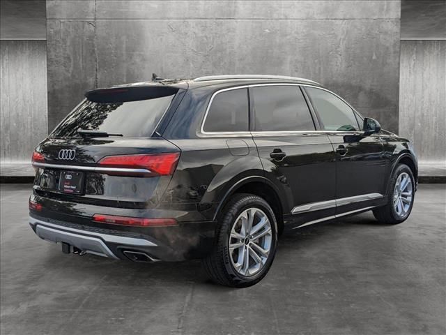 2025 Audi Q7 Premium Plus