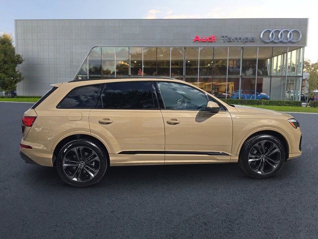 2025 Audi Q7 Premium Plus