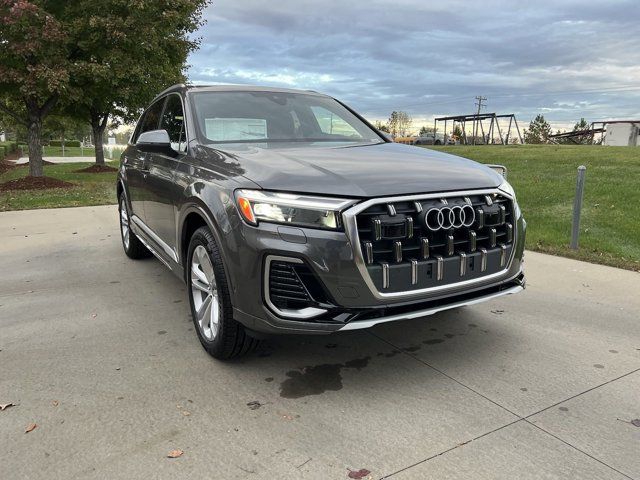 2025 Audi Q7 Premium Plus