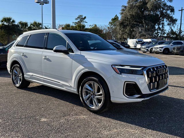 2025 Audi Q7 Premium Plus