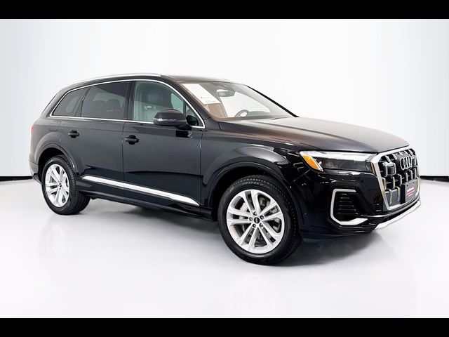 2025 Audi Q7 Premium Plus