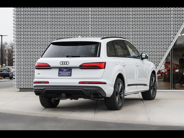 2025 Audi Q7 Premium Plus