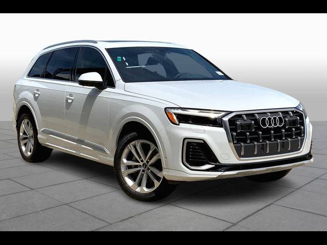 2025 Audi Q7 Premium Plus