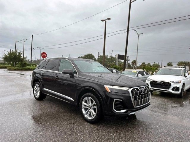 2025 Audi Q7 Premium Plus