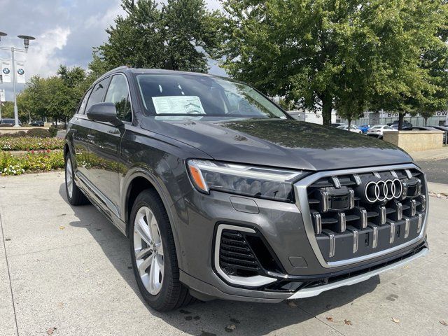 2025 Audi Q7 Premium Plus