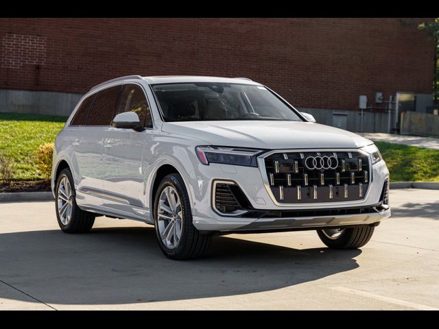 2025 Audi Q7 Premium Plus