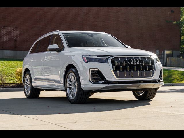 2025 Audi Q7 Premium Plus