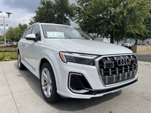 2025 Audi Q7 Premium Plus