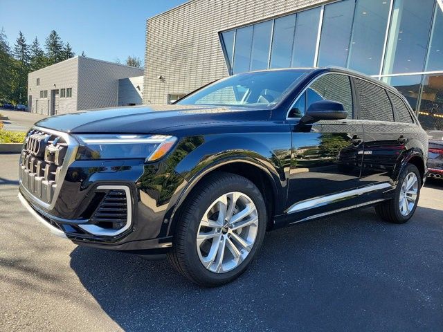 2025 Audi Q7 Premium Plus