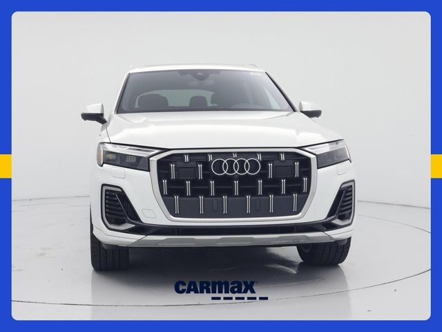 2025 Audi Q7 Premium Plus