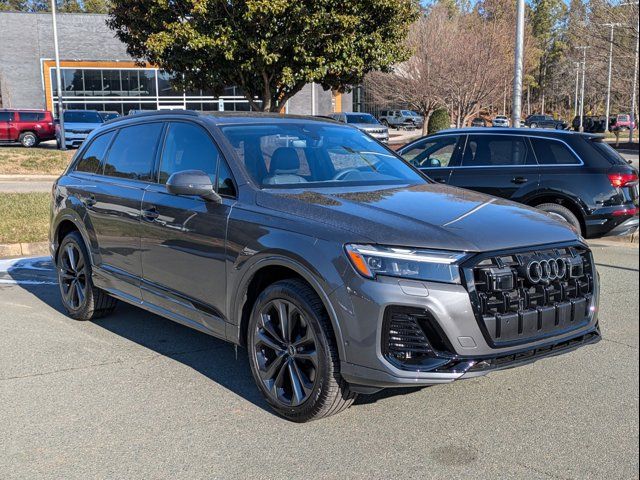 2025 Audi Q7 Premium Plus