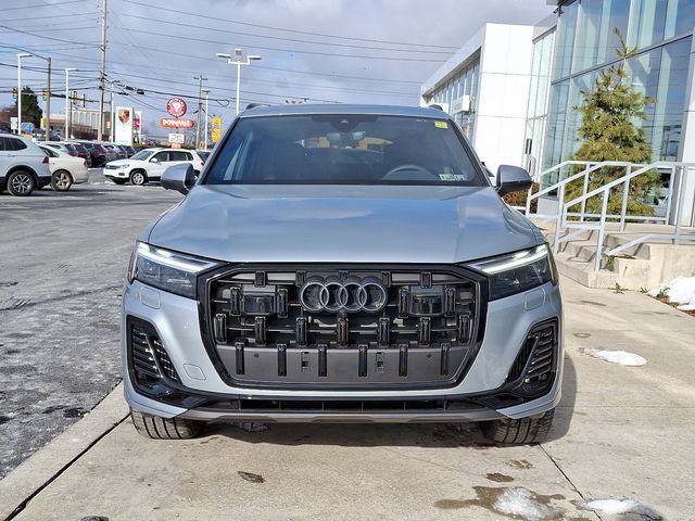 2025 Audi Q7 Premium Plus