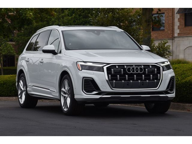 2025 Audi Q7 Premium Plus