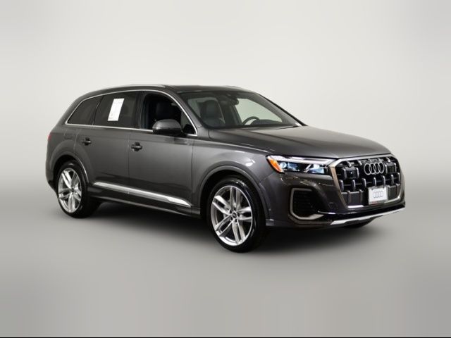 2025 Audi Q7 Premium Plus