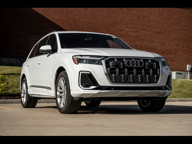 2025 Audi Q7 Premium Plus